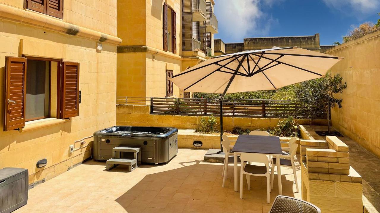 Gee9Teen At Fort Chambray Villa Mgarr Esterno foto